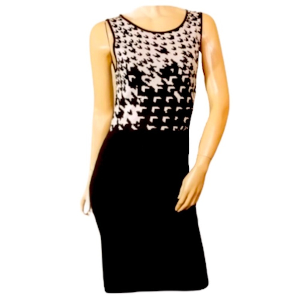 Carmen Marc Valvo Black & White Houndstooth